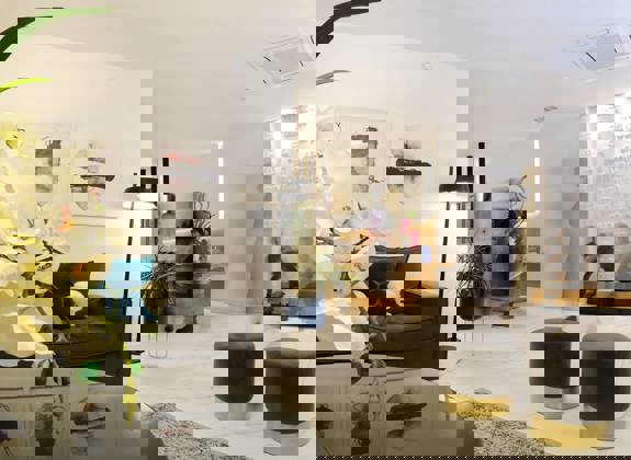 Elegant waiting area of Opsis Clinical with modern decor and welcoming atmosphere